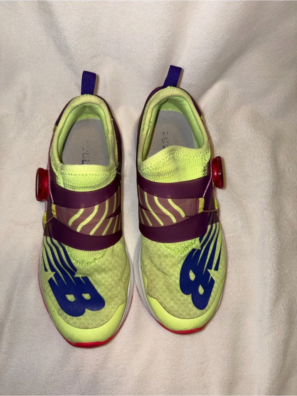 New Balance Kids Neon Yellow & Purple BOA Sneakers kid size 2